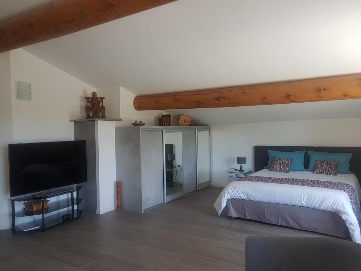 Mas Des Fugueyrolles Bed & Breakfast Cavaillon Exterior photo