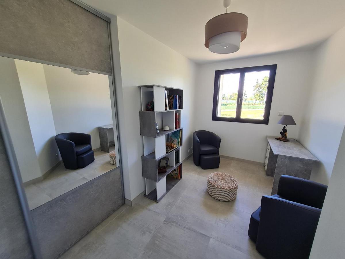 Mas Des Fugueyrolles Bed & Breakfast Cavaillon Exterior photo